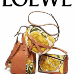 新包 | LOEWE 推出 William De Morgan 膠囊系列手袋：19世紀陶藝瓷磚圖案