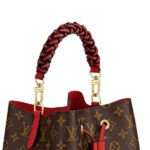 Louis Vuitton 推出彩色皮革編織手帶系列：色彩與觸感