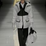 新包 | FENDI 2020秋冬男士新包預覽：黃色手提箱、羊毛編織 Peekaboo & 法棍包