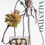 新包 | Valentino 上架純白系列手袋：致敬1968年 All-White 高定系列